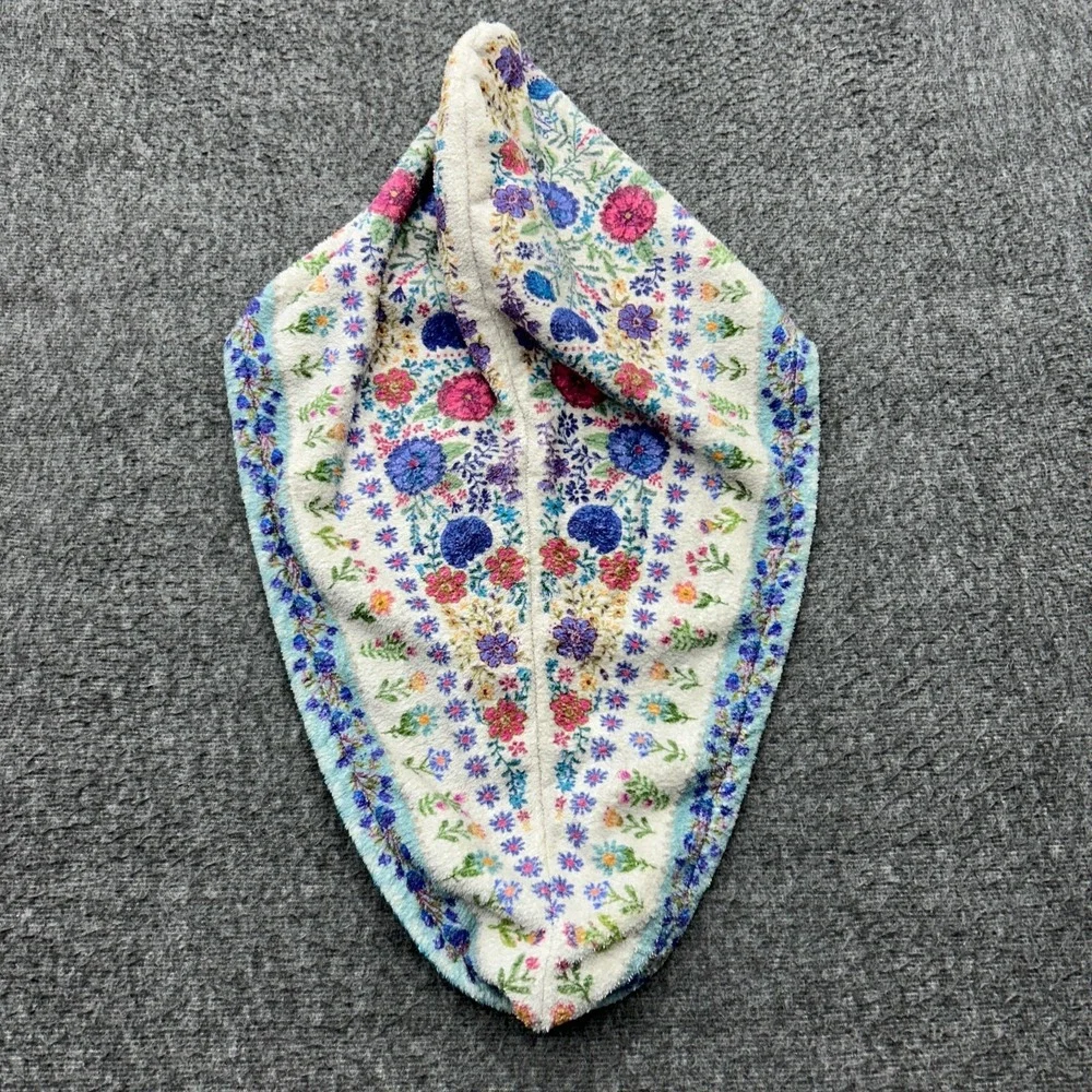 NATURAL LIFE Cream Hooded Floral Hand Towel with Blue Trim